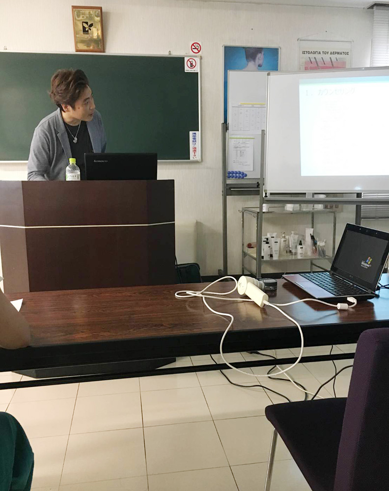 毛髪・頭皮に関する座学